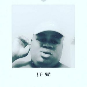 Meet your Posher, Ari